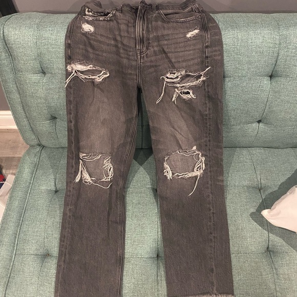 AE black mom jeans! - Picture 1 of 4